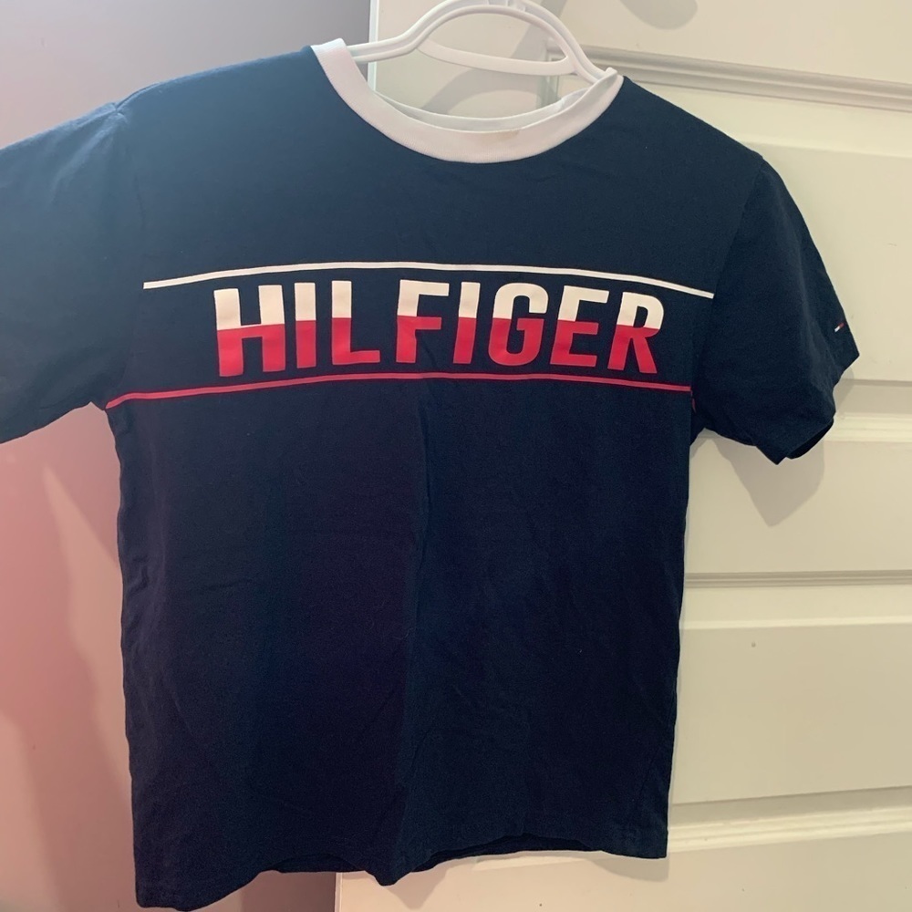 Tommy Hilfiger kids black t-shirt medium